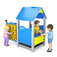 Gioco per parchi casetta con veranda e pannelli gioco labirinto e tris